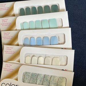 New Unopened Set of 5 Color Street Nails